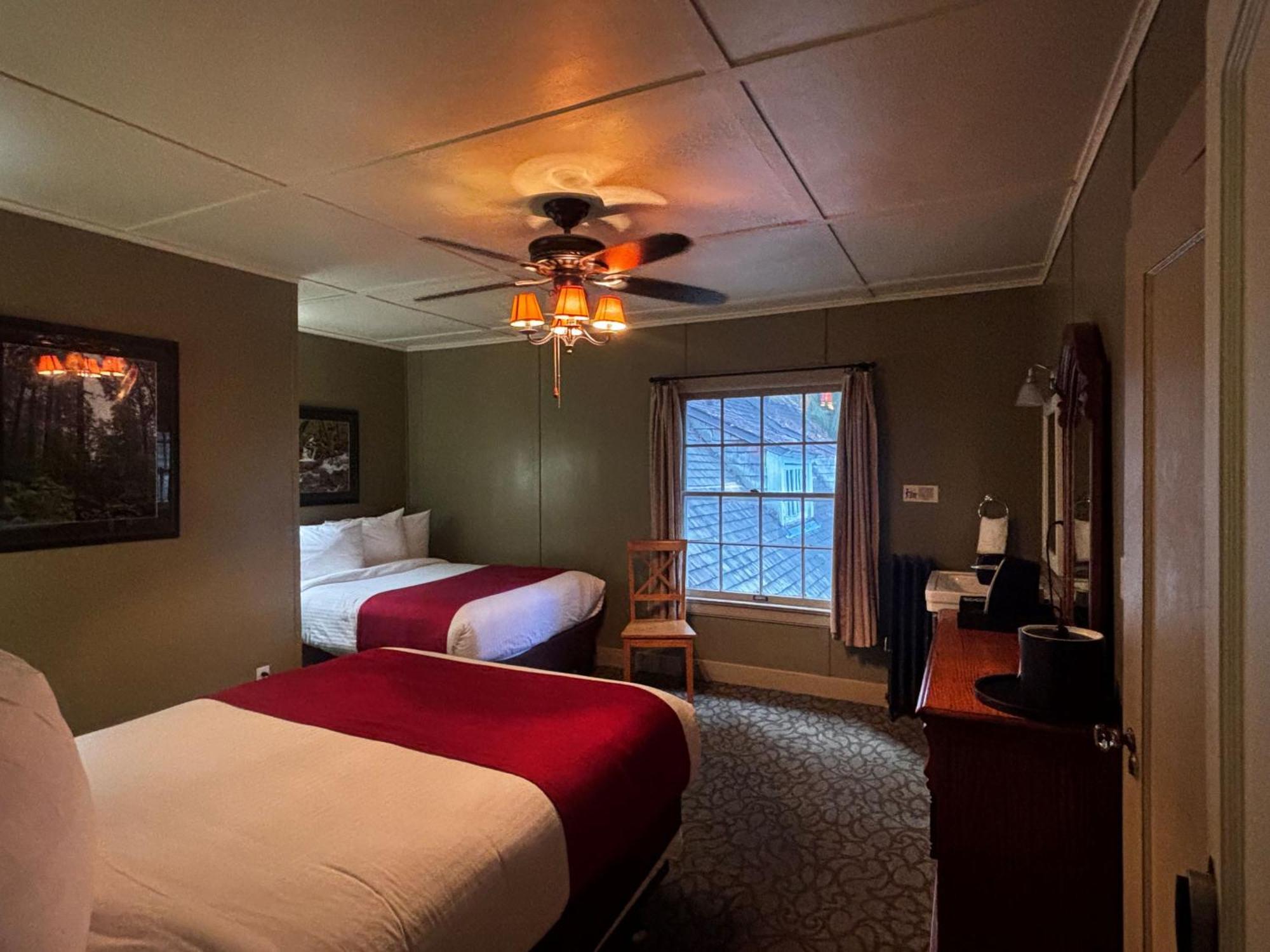 Lake Quinault Lodge Eksteriør bilde
